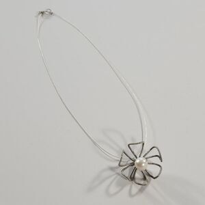 NWT Sterling Silver Wirework Flower Pendant Necklace 18"